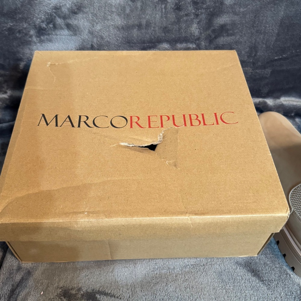 NEW Marco Republic Women 8.5 Chelsea Lug Sole Portland Beige Ankle Boots - Picture 12 of 13